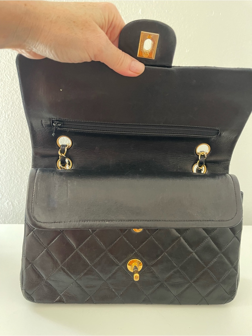 CHANEL Vintage Medium Flap - Picture 7 of 12